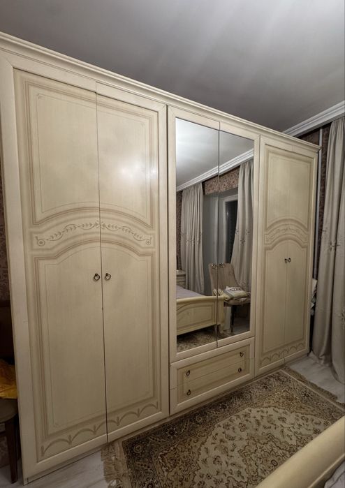 Спальный гарнитур