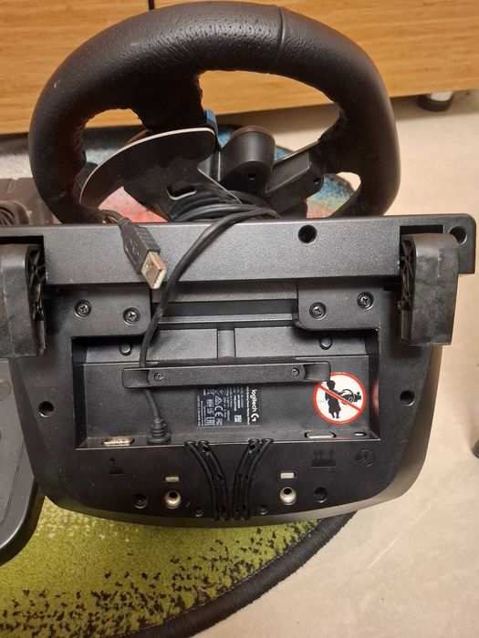 Volan logitech g29 shimb si cu iphone de la 13 in sus