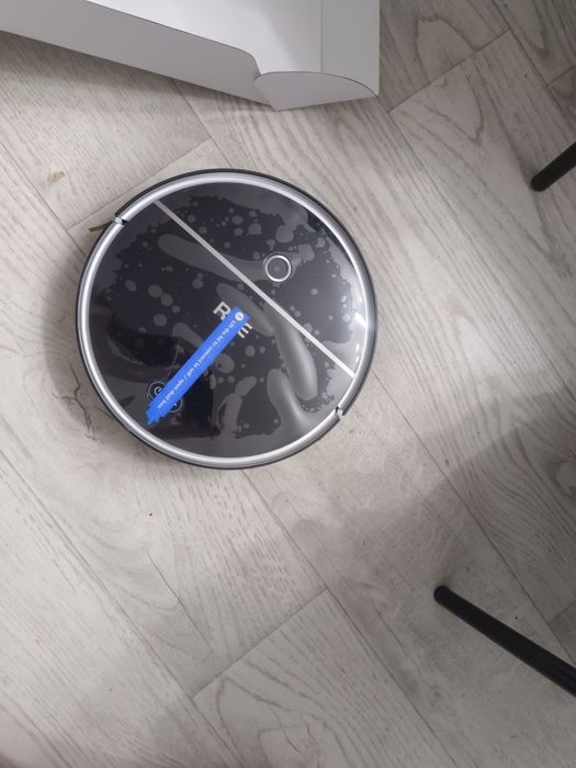 Робот пылесос новый