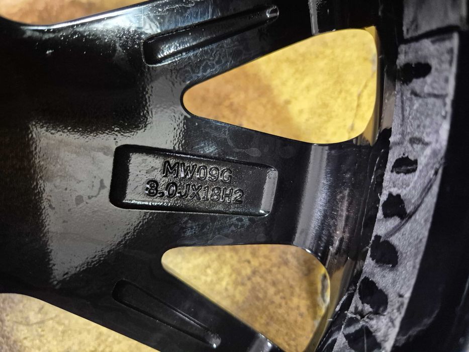 4 Jante Aliaj 5x112 18'' 8J ET 30 - Dedicate AUDI A3 8P 8V 8Y S3 RS3 Q3 RSQ3 A4 S4 A5 S5 A6 A7 A8 Q2 - CA UNELE NOI
