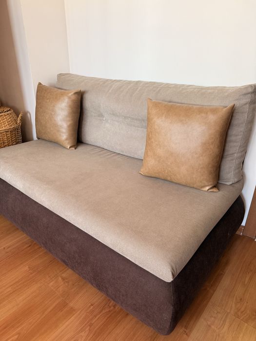 Разтегатегателен диван