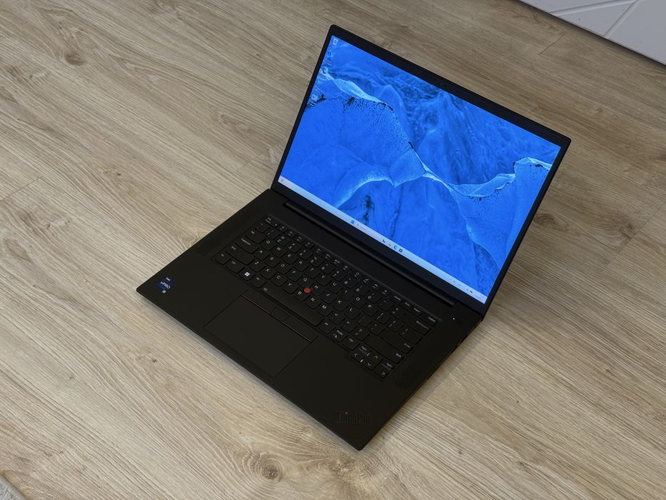 16’ 2.5K 165Hz Core i7-12800H  Lenovo Thinkpad P1 Gen 5  RTX A2000 8GB  32B DDR5  512GB SSD