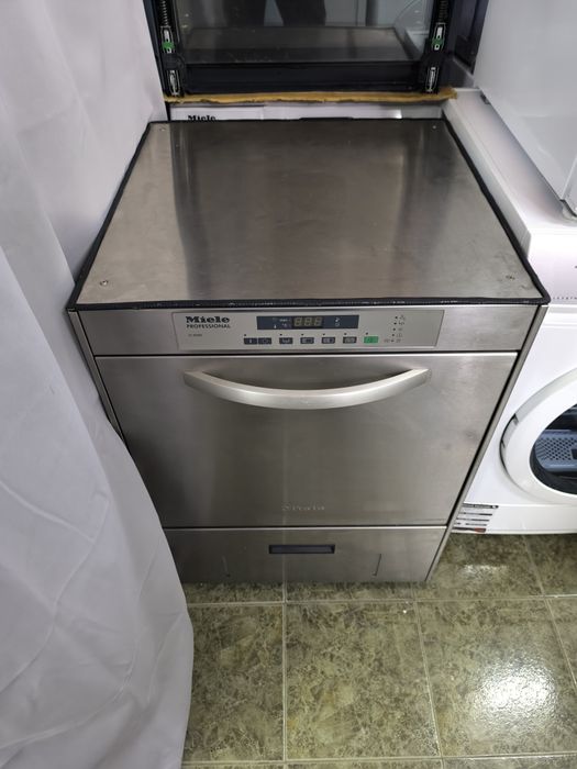 Професйонална Съдомиялна Miele G 8066