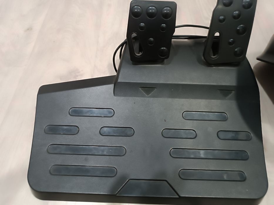 Игровой руль Sven