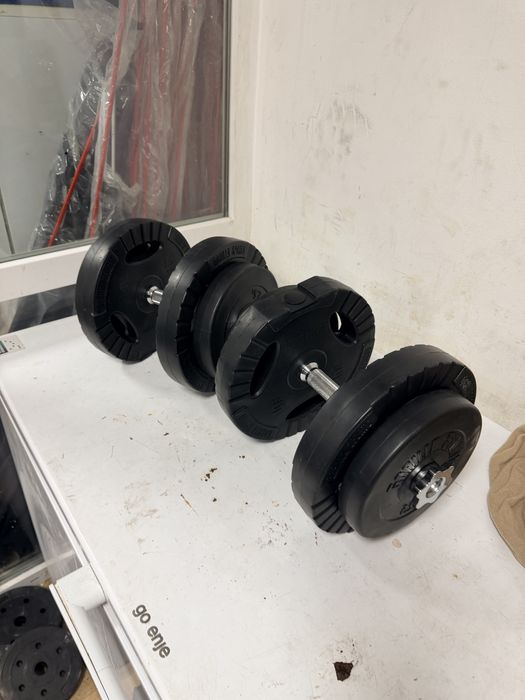 Gantere reglabile noi 17,5 kg+17,5 kg=35 kg pret 250 lei