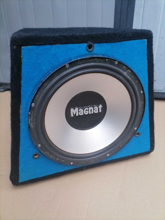 Продавам тон колона - БАС