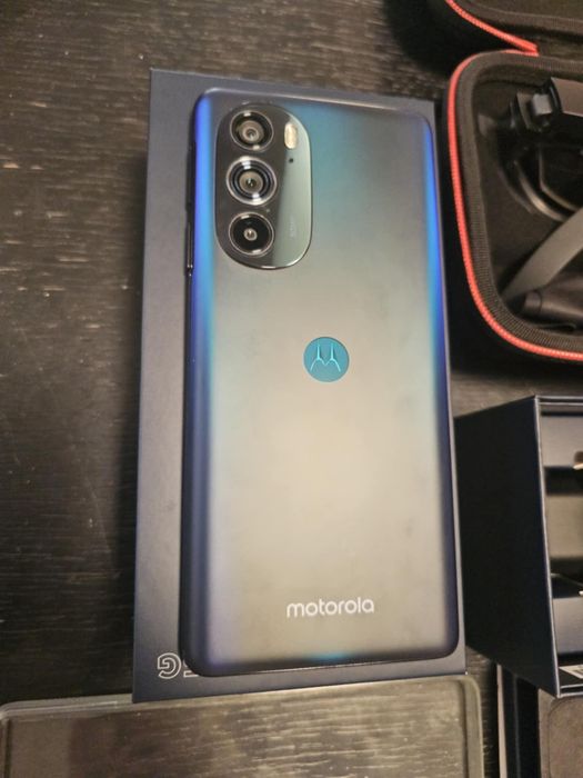 Motorola edge 30 Pro 12GB ram 256gb + Lenovo Think AR  очила