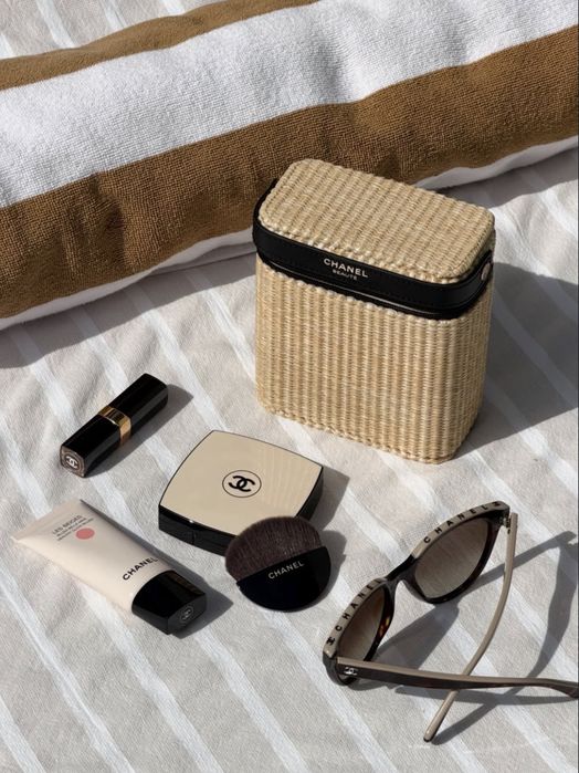 Chanel Les Beiges клатч сумка vip gift ОРИГИНАЛ