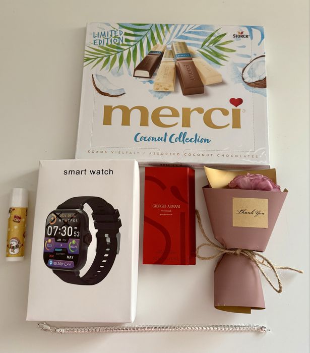 Подаръчен сет в чанта със смарт часовник и посребрена гривна