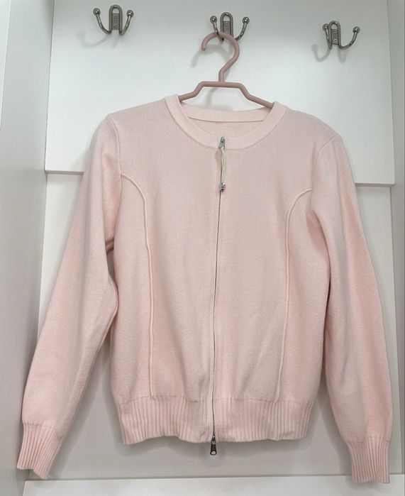 Трикотажная кофта