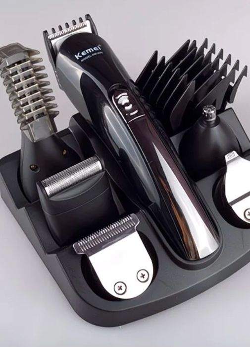 Набор машинка для стрижки волос и бороды