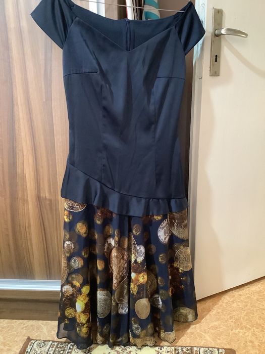 Нова Елегантна рокля от сатен и шифон