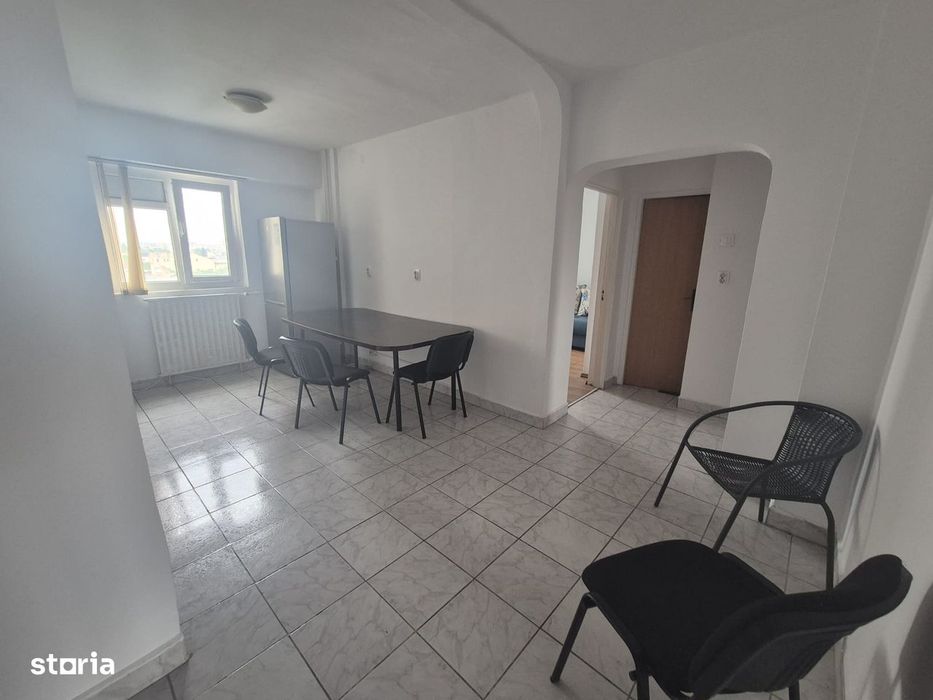 Apartament 3 camere zona Calea Calarasilor