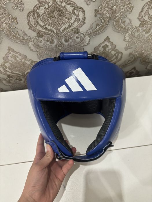 Боксерский шлем Adidas