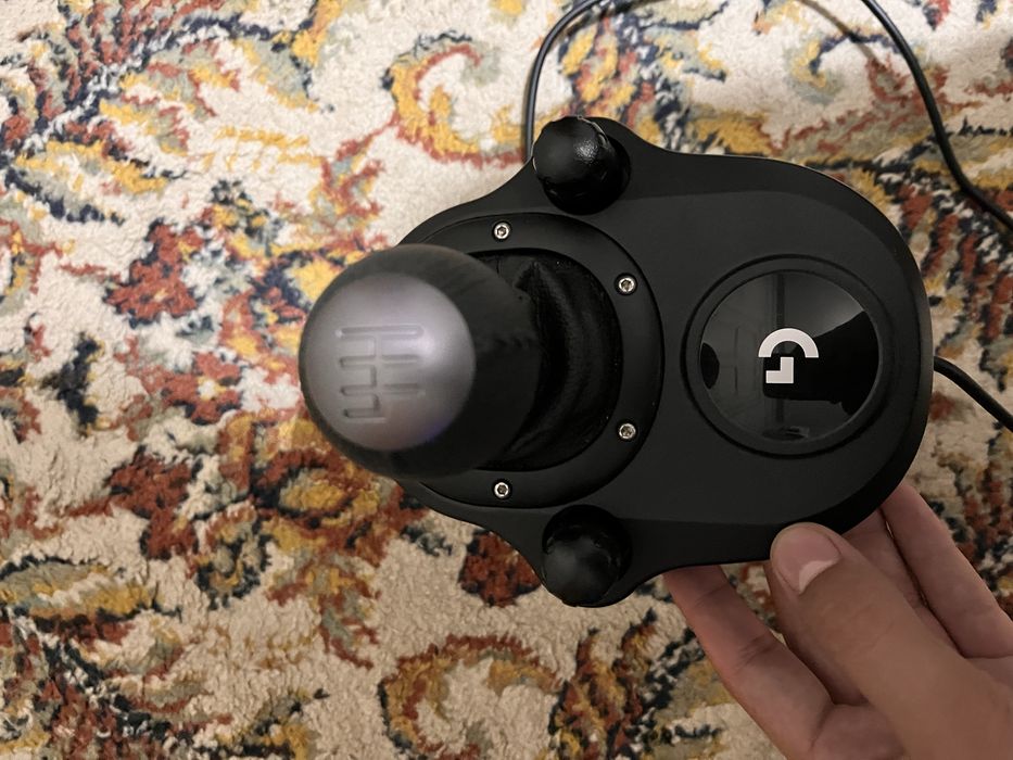 Volan logitech g29 driving force