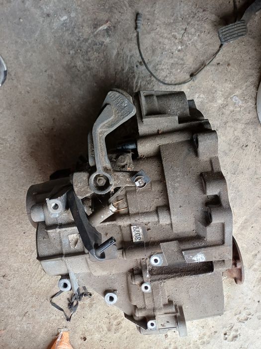 Cutie viteze manuala start stop Volkswagen, Audi, cod 02Q301103P