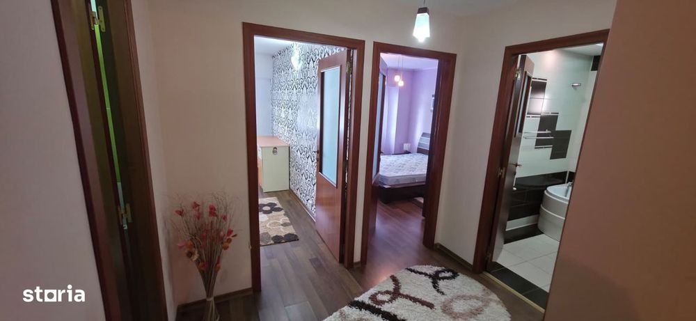 3 camere decomandat zona Orizont