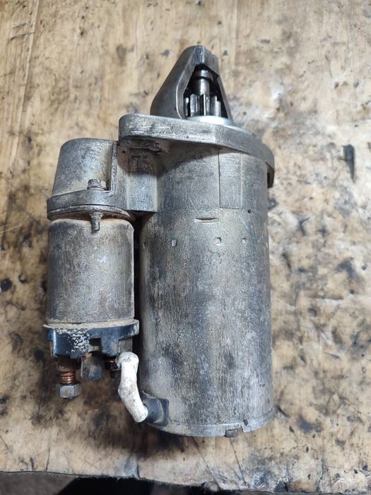 Продам стартер на приору. 3х болтовый