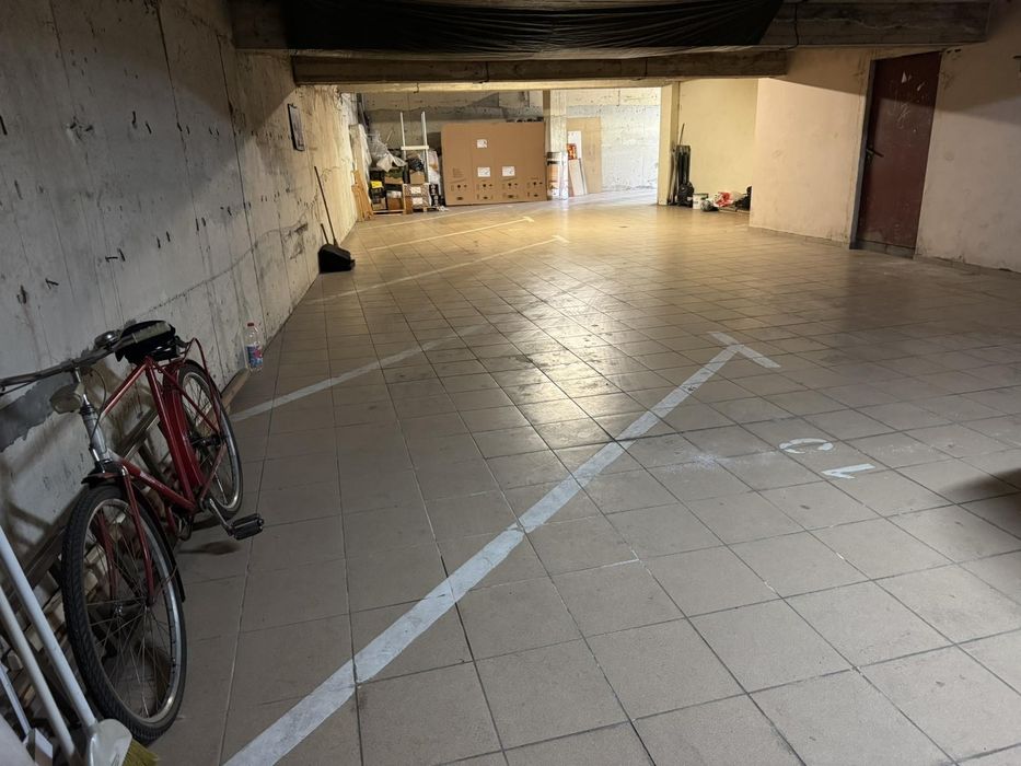 Подземно паркомясто под наем