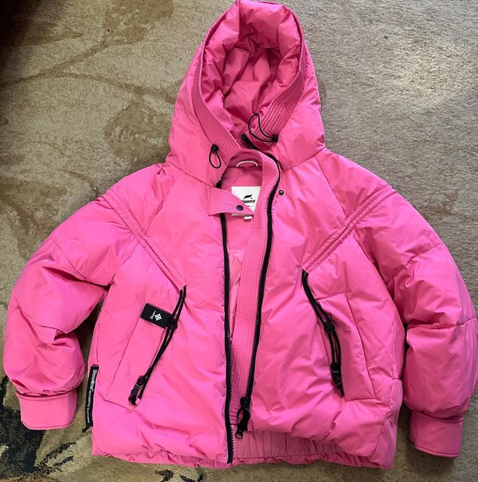 Продам женские куртки