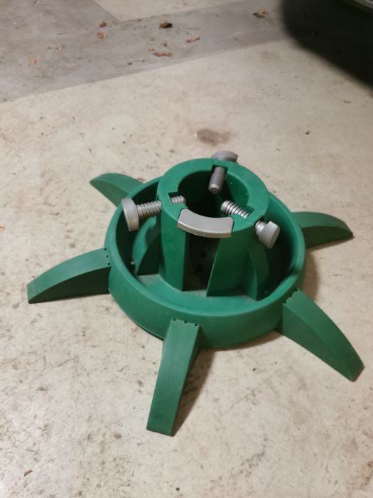 3 Suporti pentru brazi mari, reglabil cu apa si fier forjat