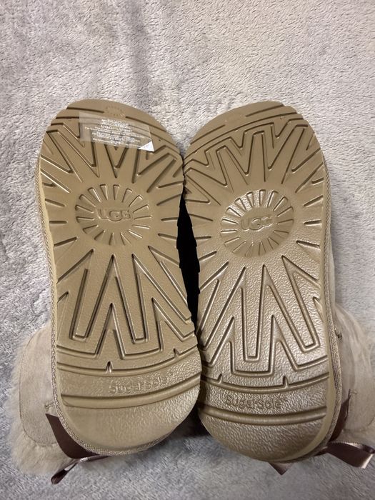 Ugg Mini Bailey 36 noi new