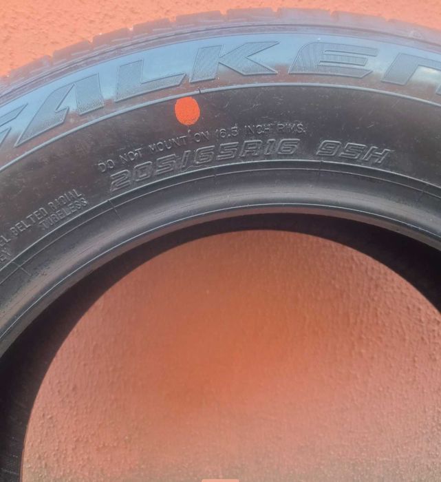 4 бр. почти нови летни гуми Falken 205/65 R16 – DOT 2025 (200 км)