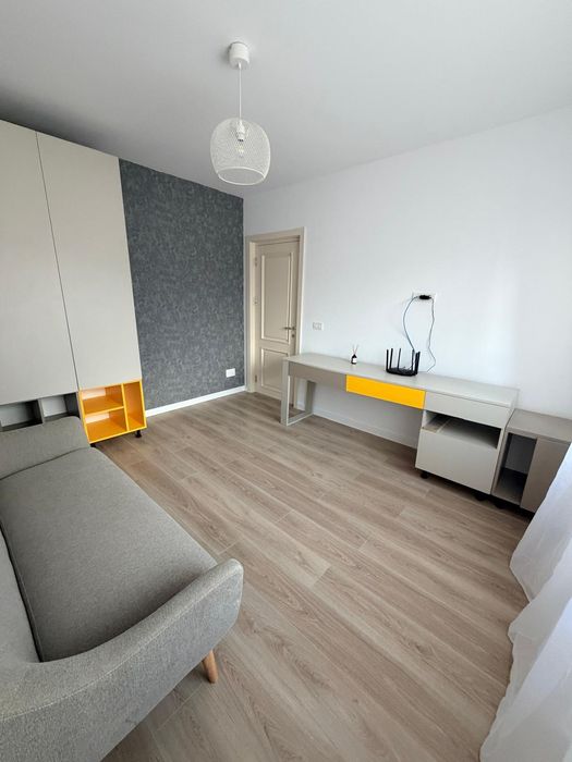 Apartament 4 camere ESQ 2 Village