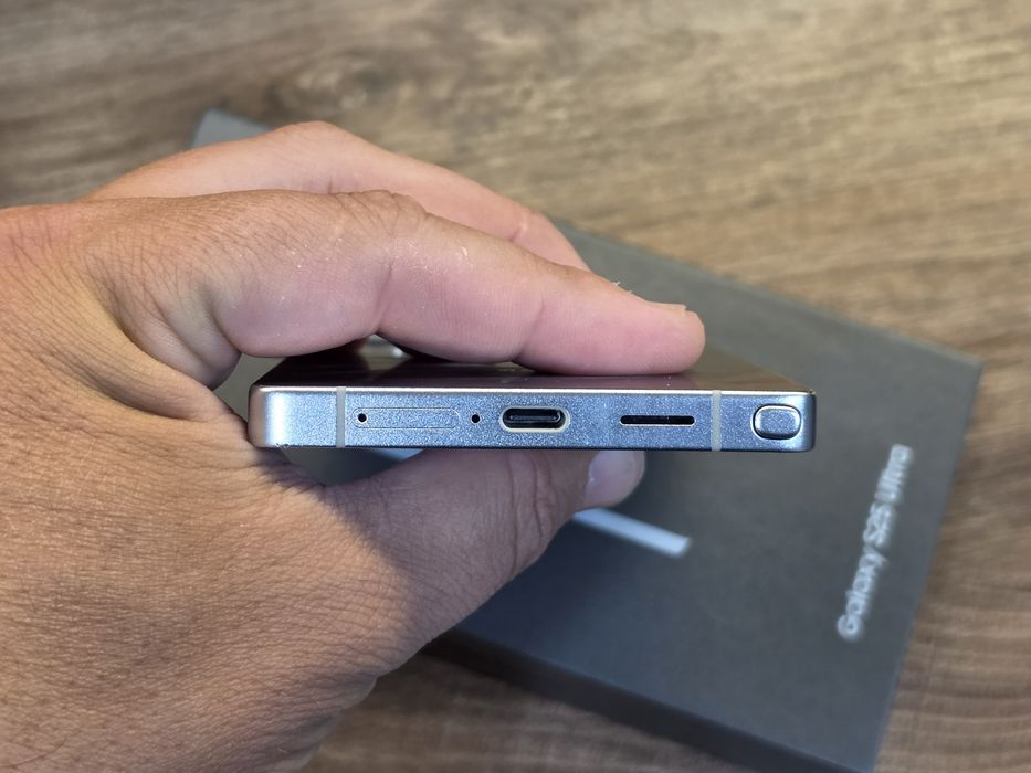 Samsung Galaxy S25 Ultra 512GB Titanium SilverBlue Гаранция