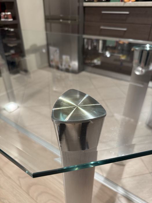 Masă sticlă 140x80cm - picioare metalice cromate, design modern