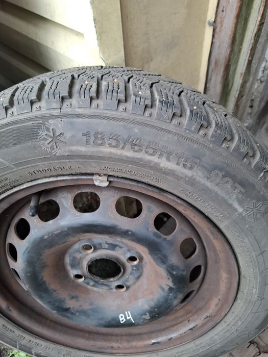 Шины зимние с дисками(15)