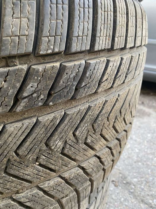 Гуми Grip Max 275/45 R22 предни 315/35 R22 задни