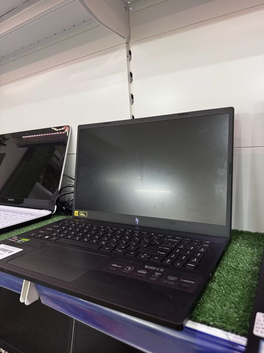 Продам ноутбук игровой