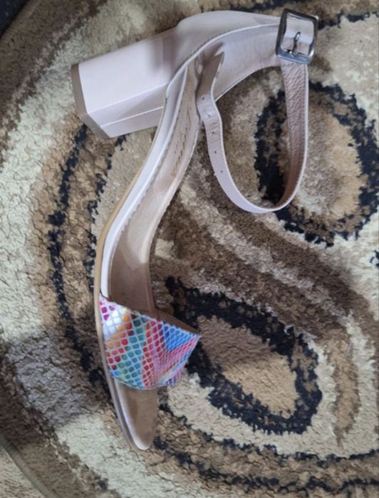 Sandale elegante damă cu toc - marimea 38