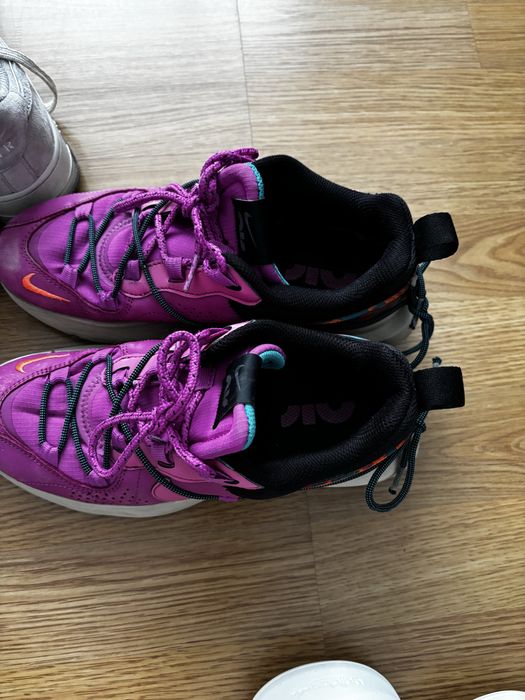 Дамски маратонки Nike