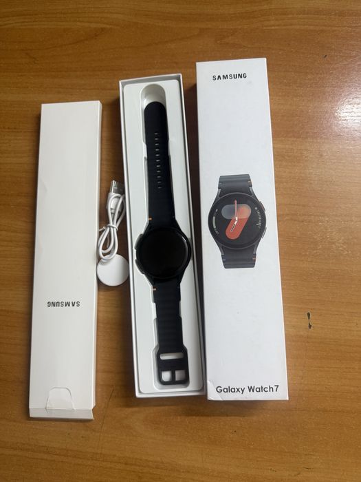 Galaxy Watch7.