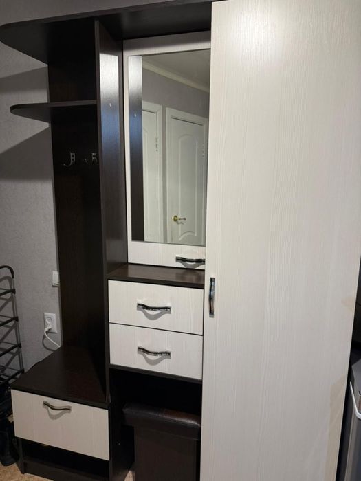 Продам мебель для прихожей