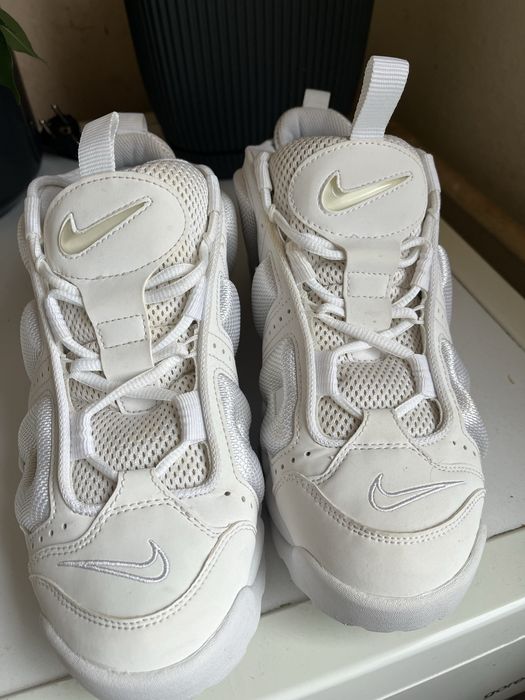NIKE Air Uptempo