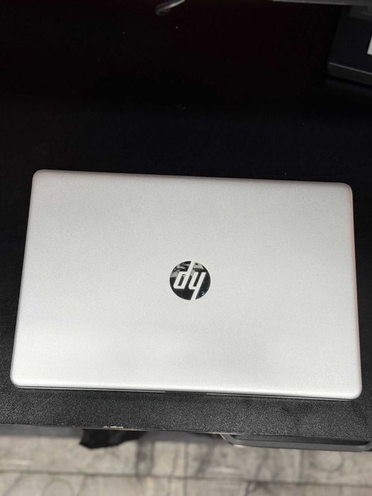 HOPE AMANET P2 - HP 15s-EQ2XXX /Amd Ryzen 7 5700U /8GB RAM /SSD 512GB