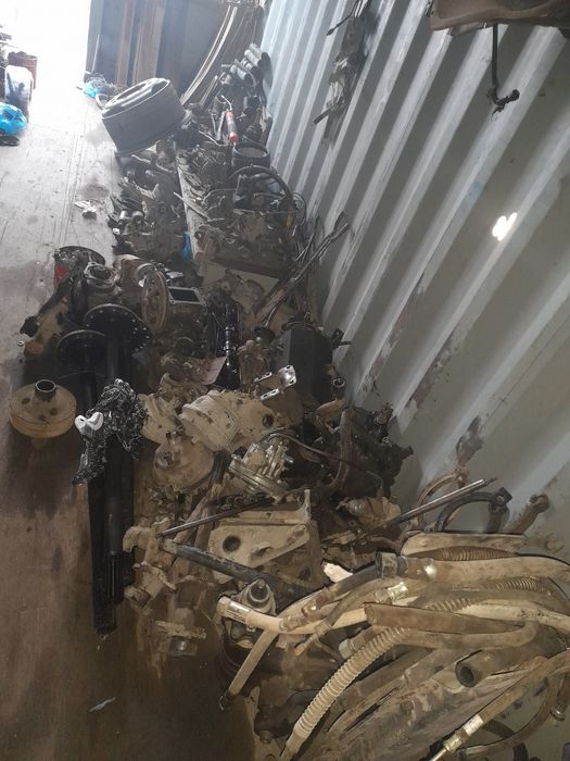 Зил запчастлар сотилади