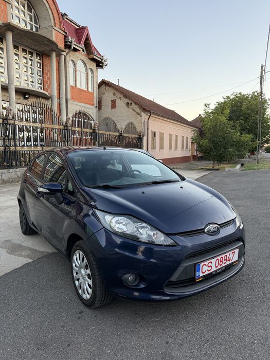 FORD Fiesta 2010 — imagine 2