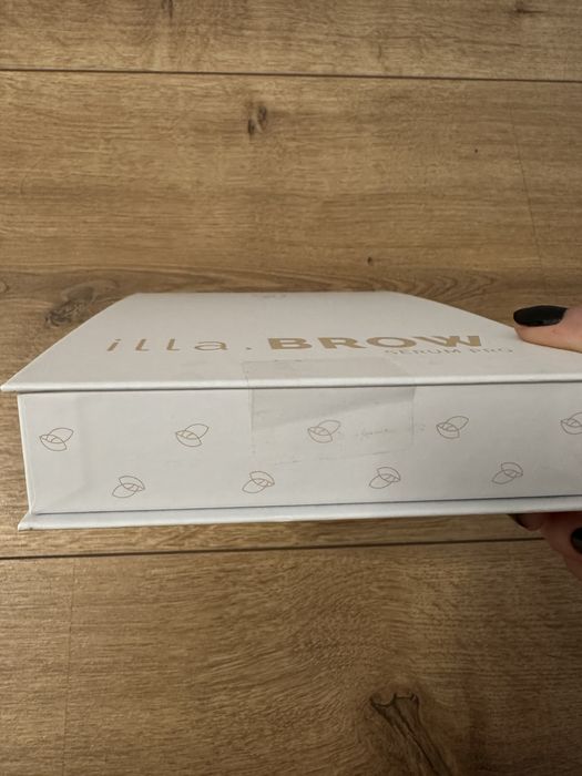 Illa Brow - ser pentru sprancene