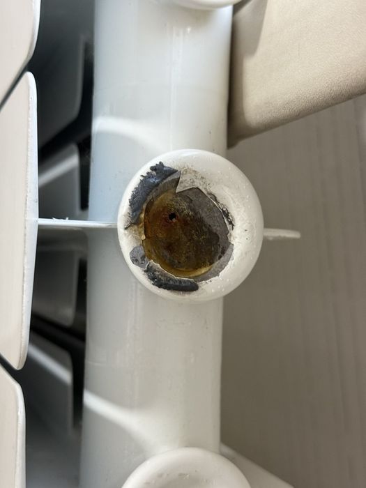 Продам алюминиевый радиатор отопления (б/у)