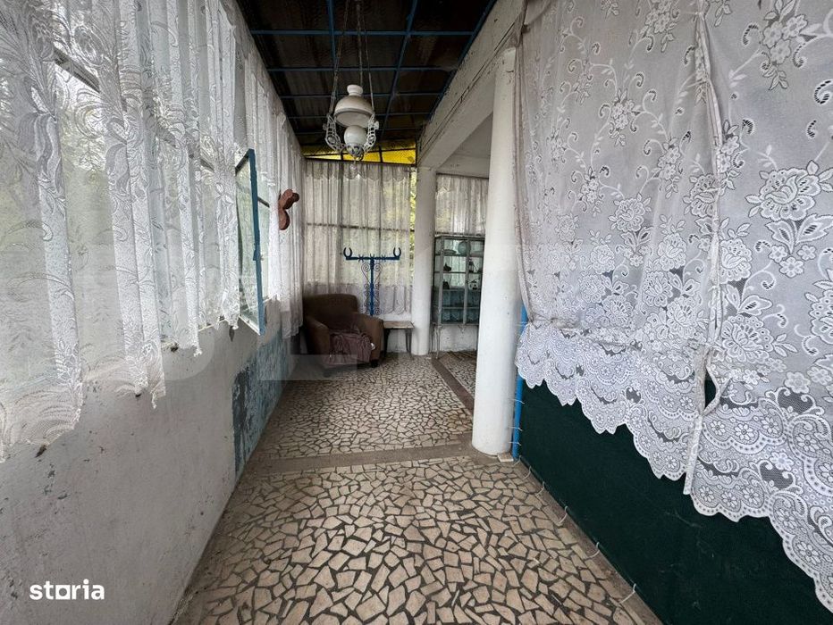 Casa cu 4 camere, 170mp si teren de 1488mp in MANERĂU