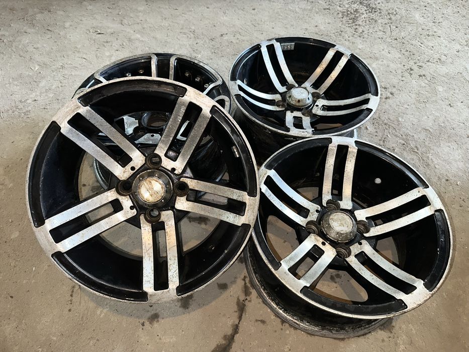 R13 PCD 4*98 Комплект легкосплавных дисков