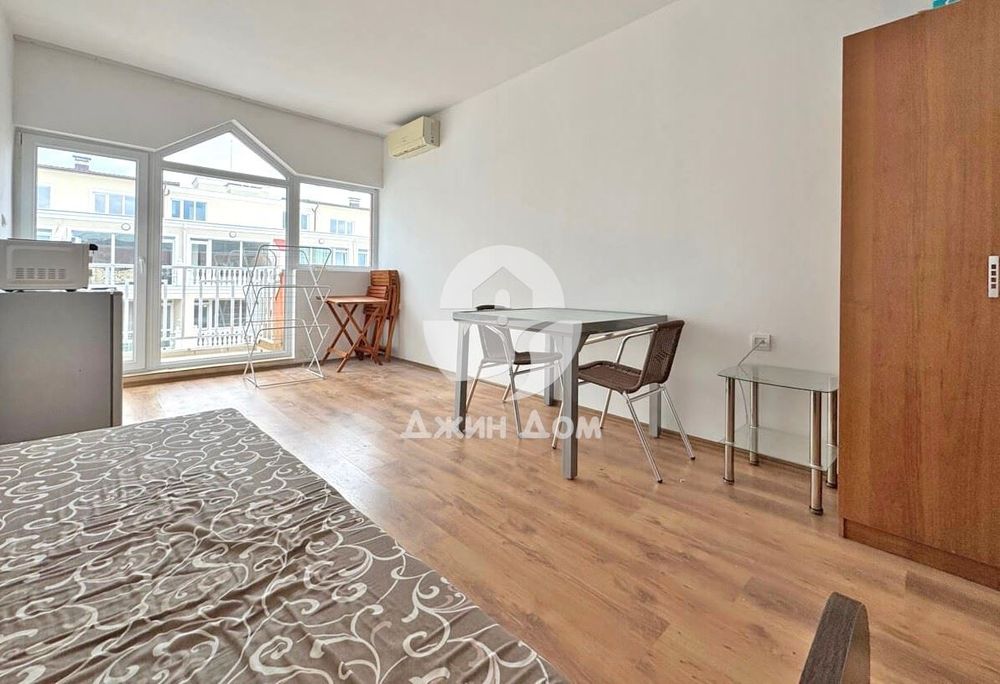 Продава се Едностаен апартамент в к.к. Слънчев бряг - 29 кв.м за 880 €/кв.м - Снимка #2