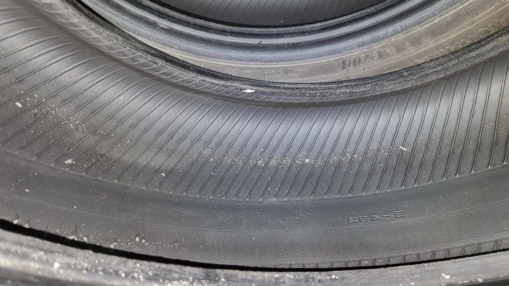 Yokohama dB decibel E70