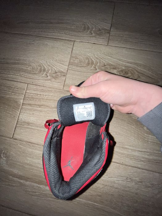 Jordan 1 mid Gym Red Black toe