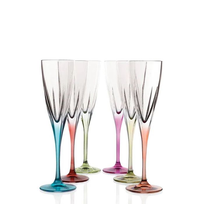 Нови чаши за шампанско