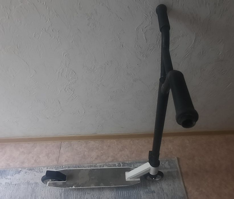 Продаю самакат трюкавой торг